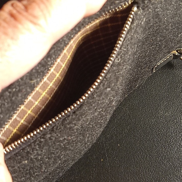 Coach Black Gray Silver Sacoche Felt Coach Pouch No Shoulder Strap Length 8 1/2 - Picture 8 of 8